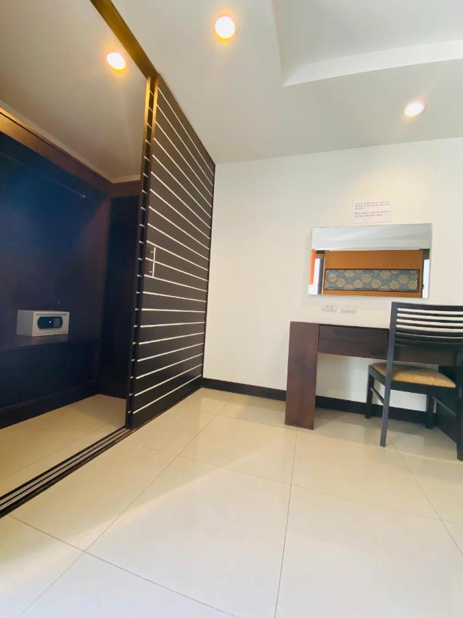 Tycoon Suite By Goad Avadhess Hospitality 1Km Walking Street Pattaya Beach Exterior foto