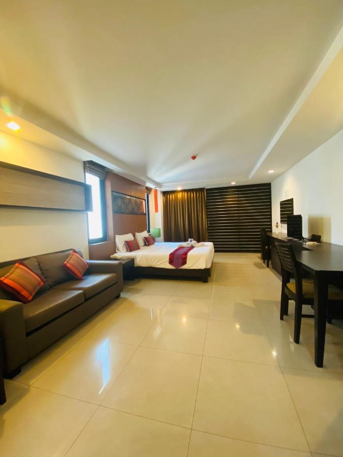 Tycoon Suite By Goad Avadhess Hospitality 1Km Walking Street Pattaya Beach Exterior foto